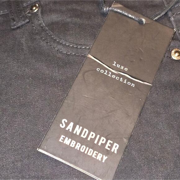 Sandpiper Women's Black Floral Embroidered Stretch Ankle Jeans‎ Size 12 New - Picture 11 of 12